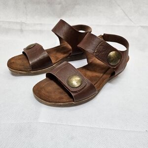 Pierre Dumas Wedge Slingback Sandals Brown Size 7.5